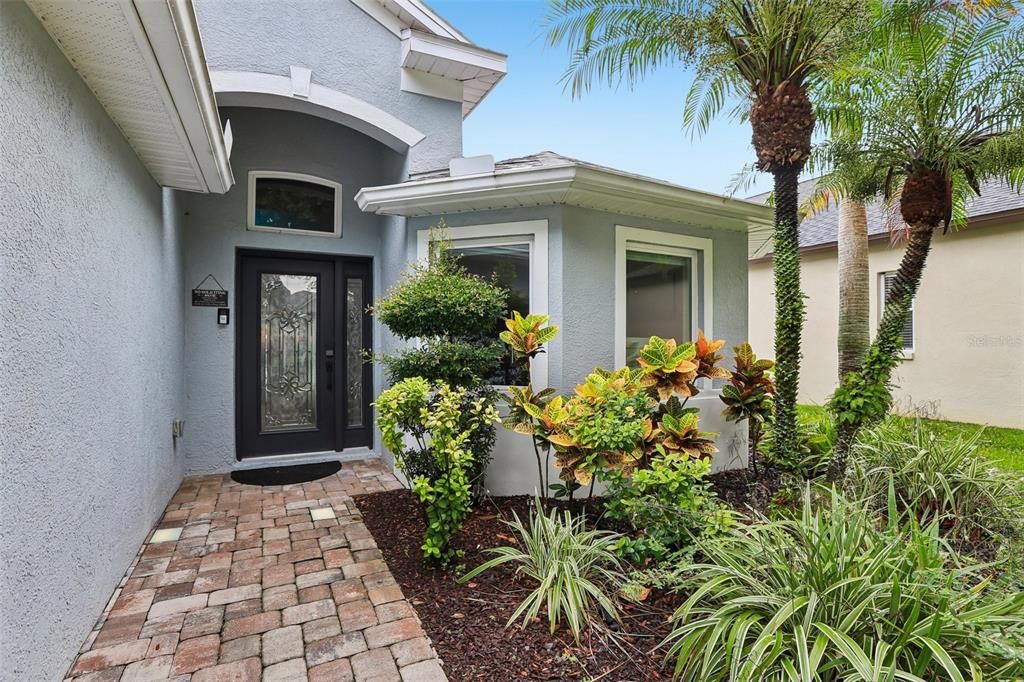 For Sale: $539,900 (4 beds, 2 baths, 2044 Square Feet)