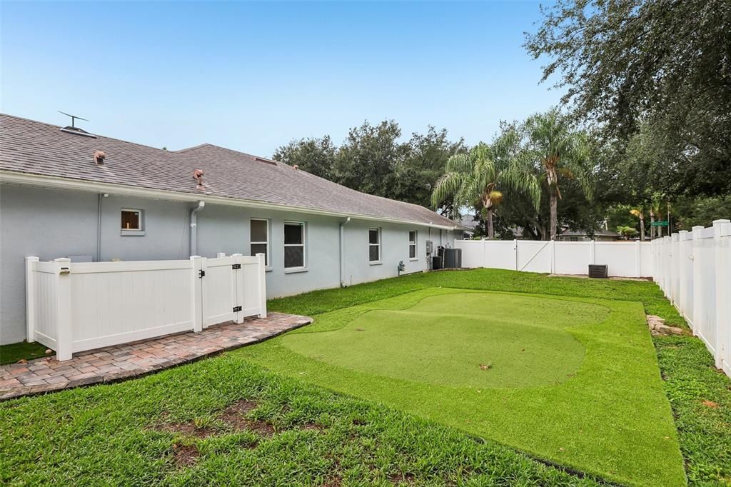 For Sale: $539,900 (4 beds, 2 baths, 2044 Square Feet)