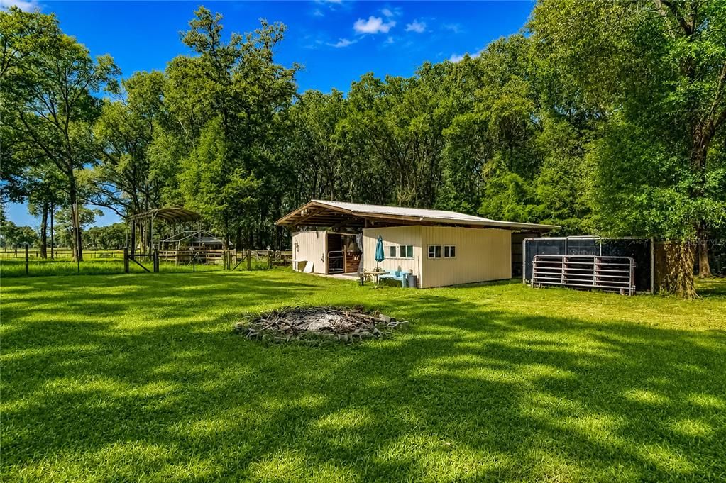 En Venta: $699,900 (3 camas, 2 baños, 2188 Pies cuadrados)