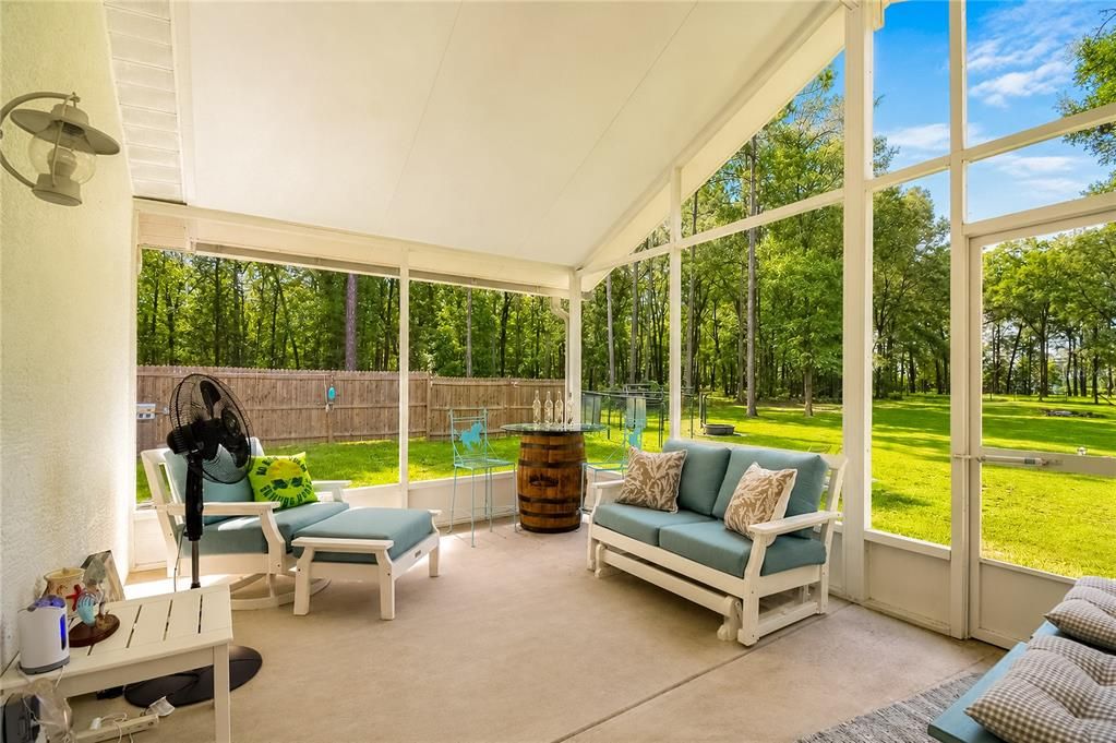 En Venta: $699,900 (3 camas, 2 baños, 2188 Pies cuadrados)