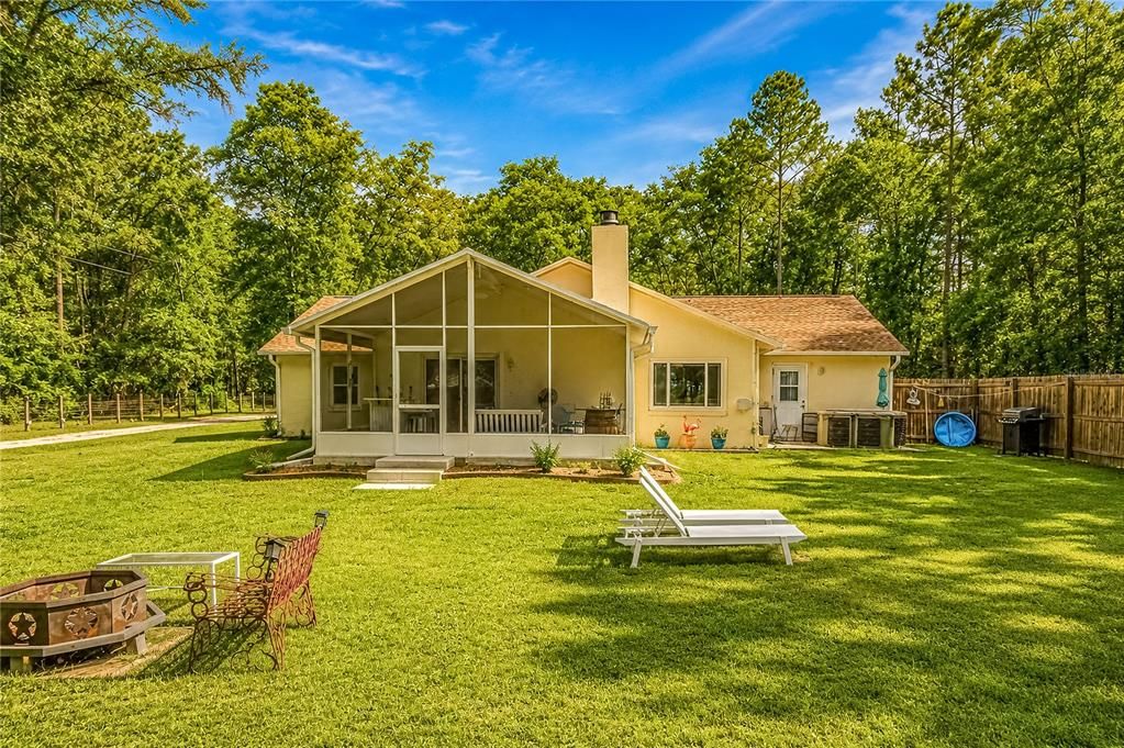 En Venta: $699,900 (3 camas, 2 baños, 2188 Pies cuadrados)