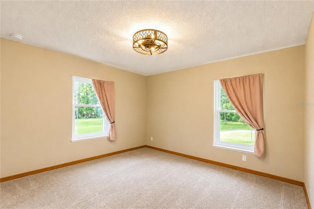 En Venta: $699,900 (3 camas, 2 baños, 2188 Pies cuadrados)