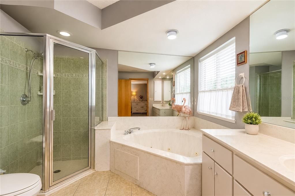 En Venta: $699,900 (3 camas, 2 baños, 2188 Pies cuadrados)