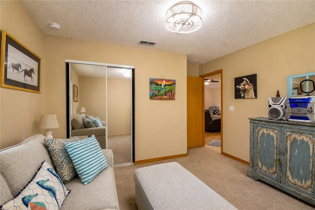En Venta: $699,900 (3 camas, 2 baños, 2188 Pies cuadrados)