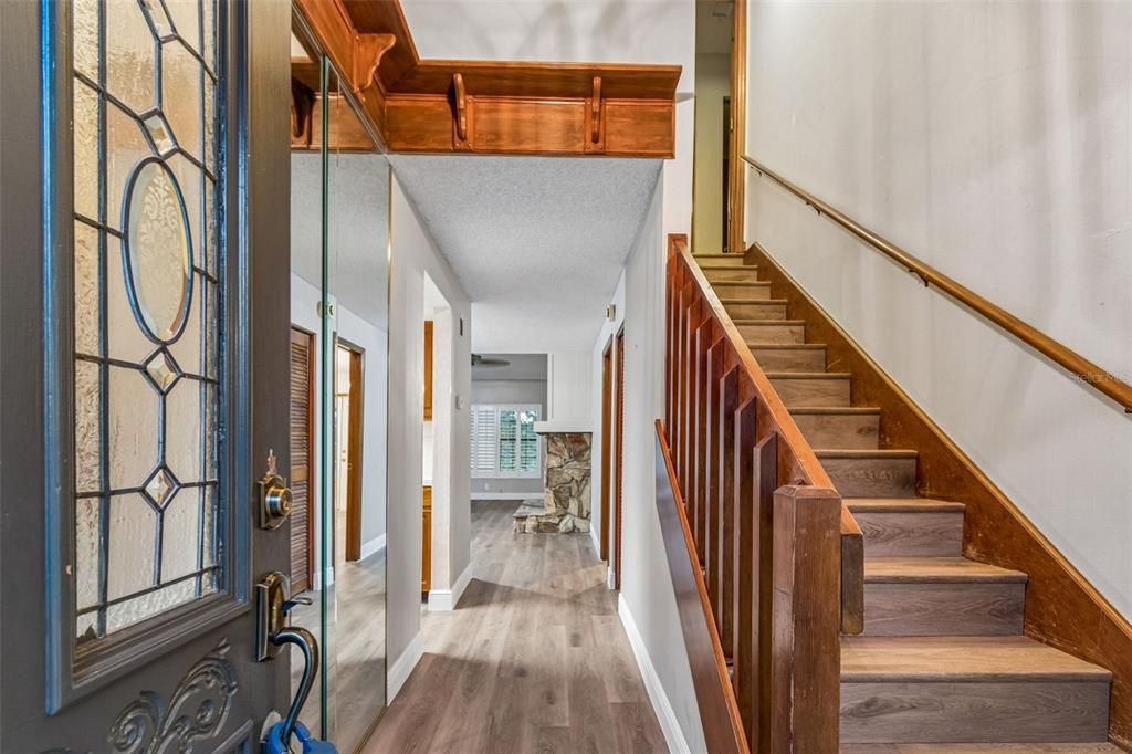 На продажу: $249,900 (2 спален, 2 ванн, 1370 Квадратных фут)