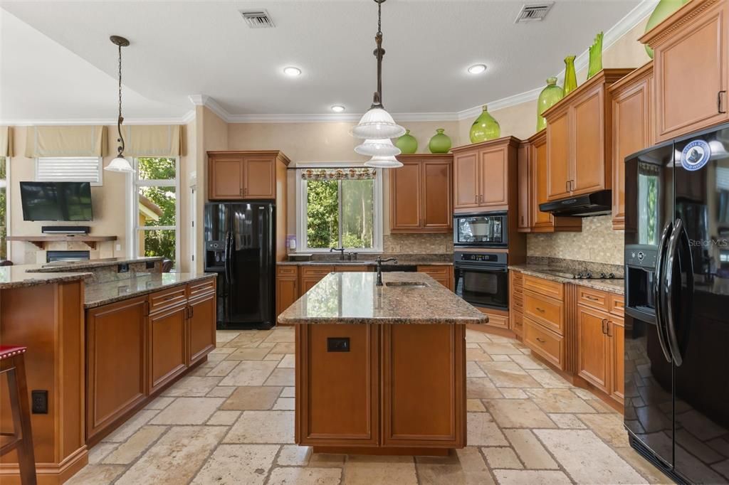 En Venta: $2,795,000 (5 camas, 6 baños, 5794 Pies cuadrados)