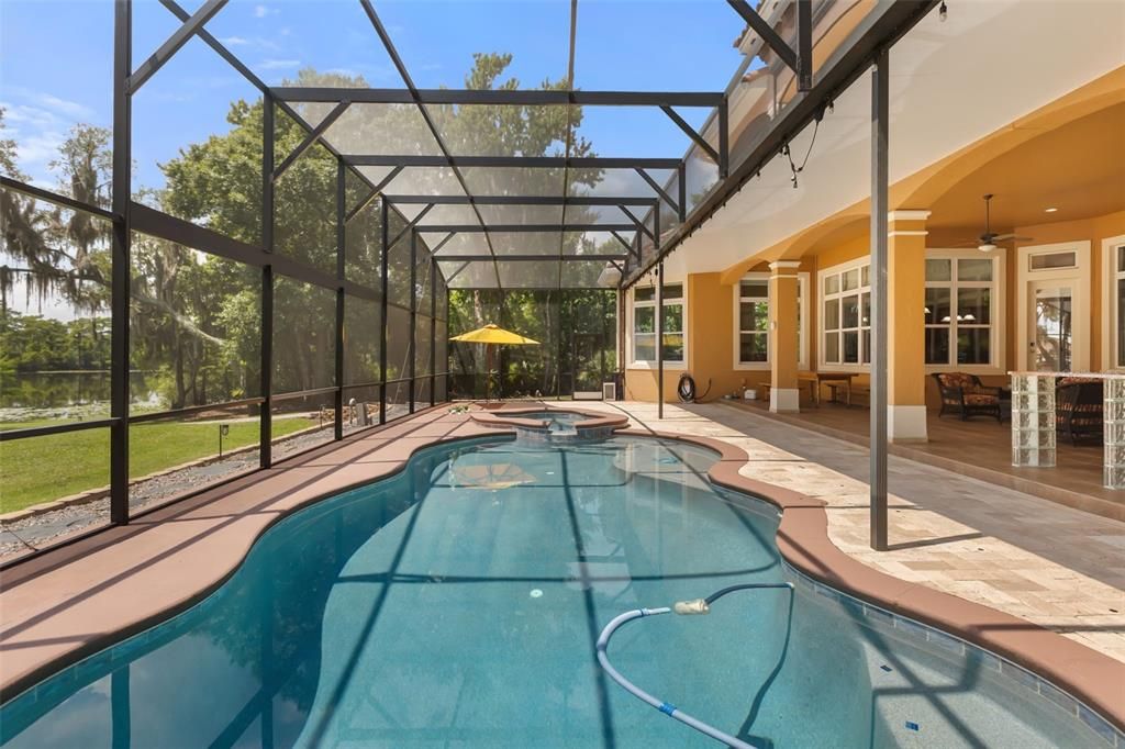 En Venta: $2,795,000 (5 camas, 6 baños, 5794 Pies cuadrados)
