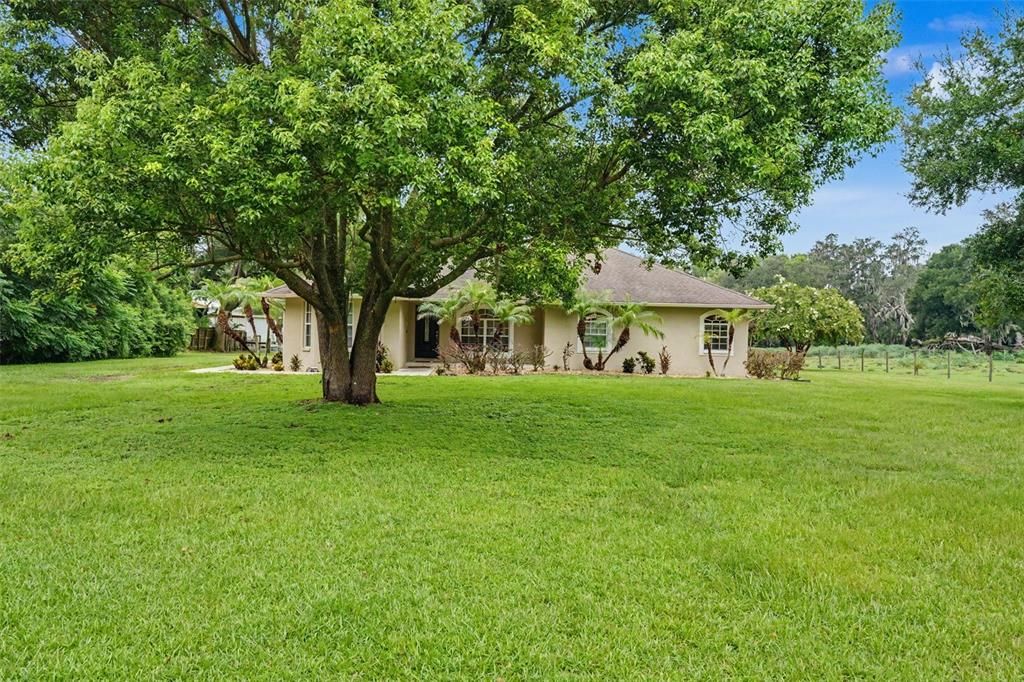 En Venta: $479,900 (3 camas, 2 baños, 1860 Pies cuadrados)