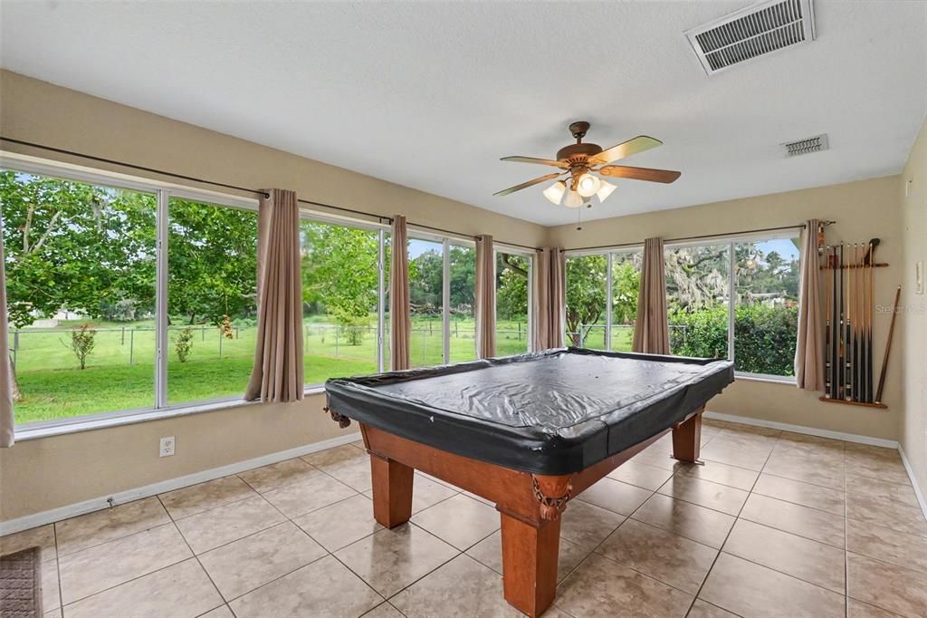 En Venta: $479,900 (3 camas, 2 baños, 1860 Pies cuadrados)