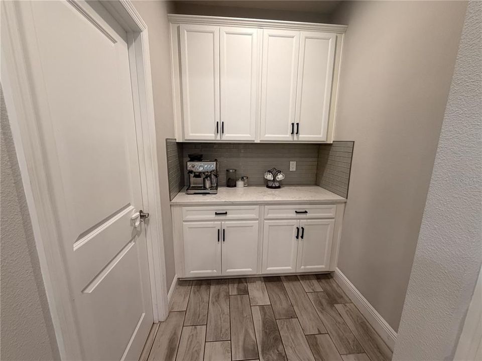 En Renta: $4,500 (4 camas, 3 baños, 3182 Pies cuadrados)