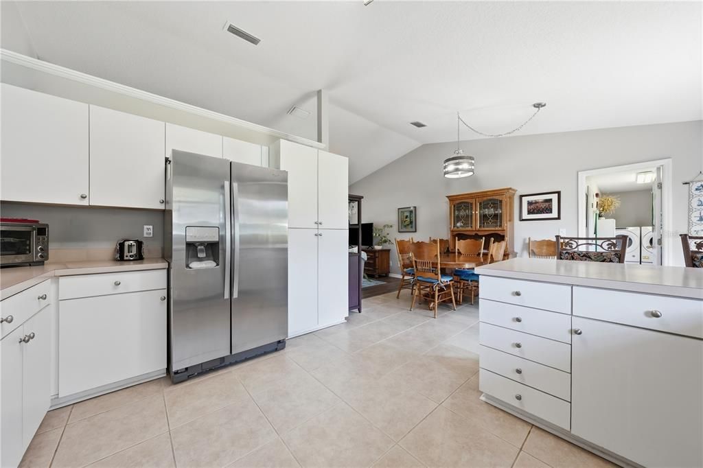 For Sale: $258,000 (3 beds, 2 baths, 1380 Square Feet)