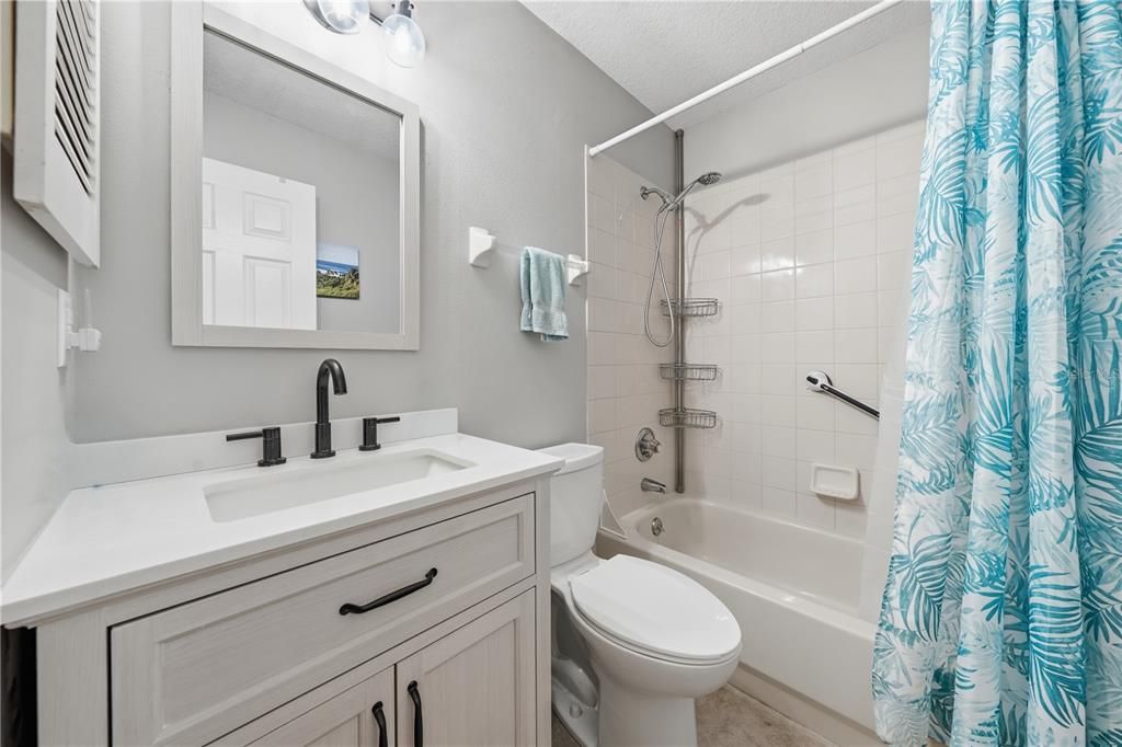 For Sale: $258,000 (3 beds, 2 baths, 1380 Square Feet)