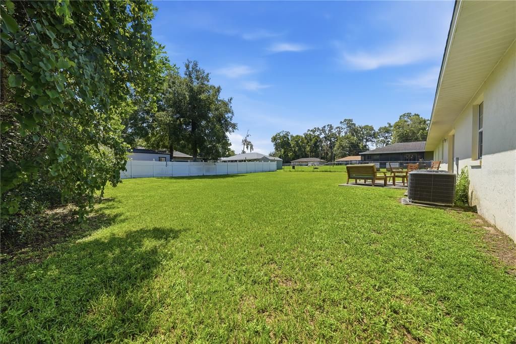 For Sale: $258,000 (3 beds, 2 baths, 1380 Square Feet)