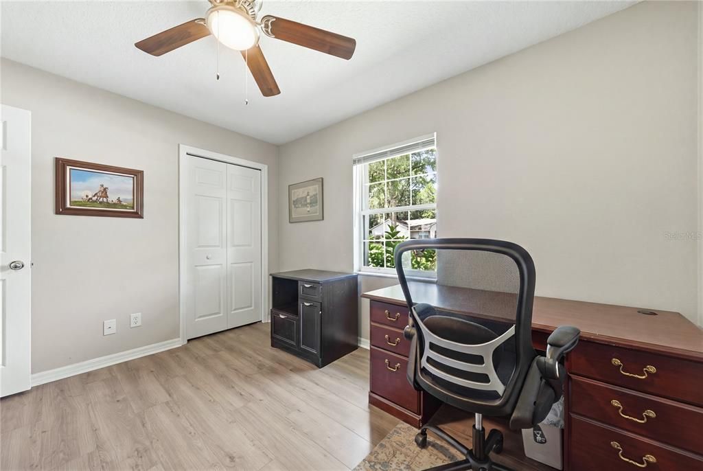 For Sale: $258,000 (3 beds, 2 baths, 1380 Square Feet)