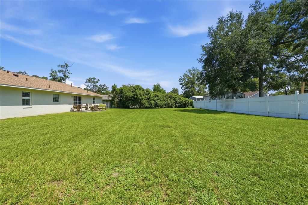 For Sale: $258,000 (3 beds, 2 baths, 1380 Square Feet)