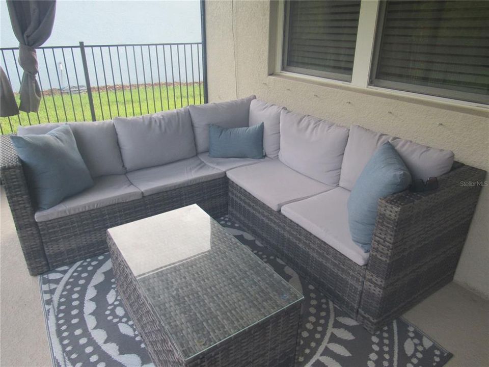 For Sale: $405,000 (3 beds, 2 baths, 1722 Square Feet)