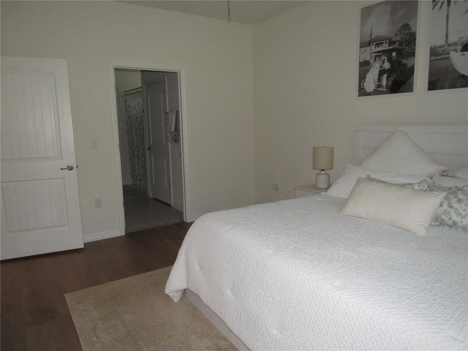 For Sale: $405,000 (3 beds, 2 baths, 1722 Square Feet)