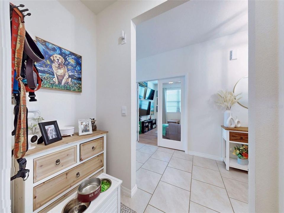 Activo con contrato: $384,900 (3 camas, 2 baños, 1722 Pies cuadrados)