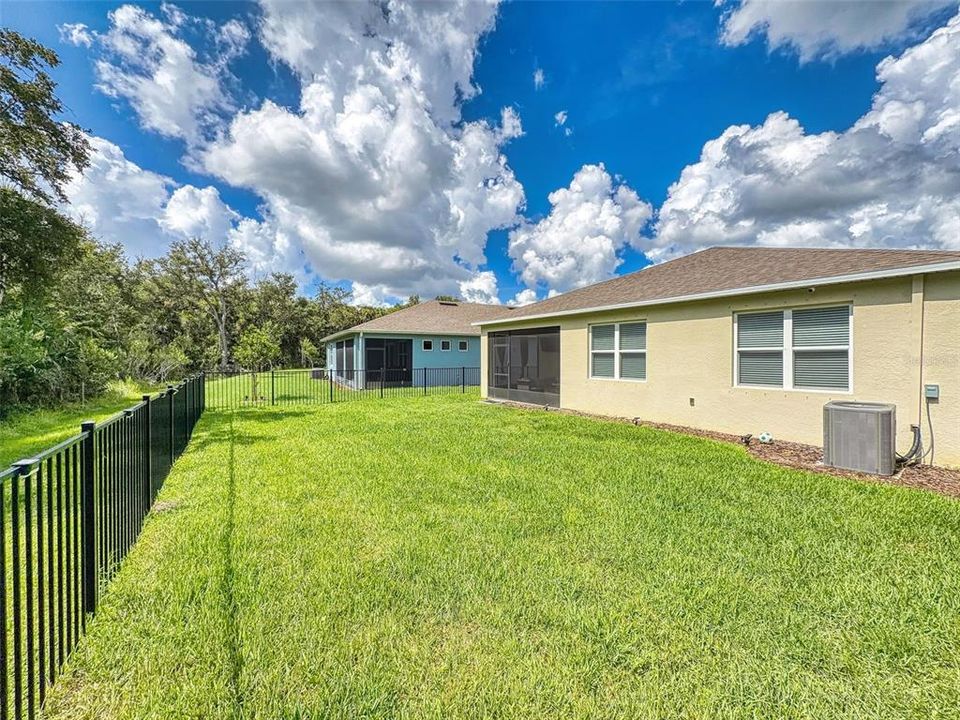 Activo con contrato: $384,900 (3 camas, 2 baños, 1722 Pies cuadrados)