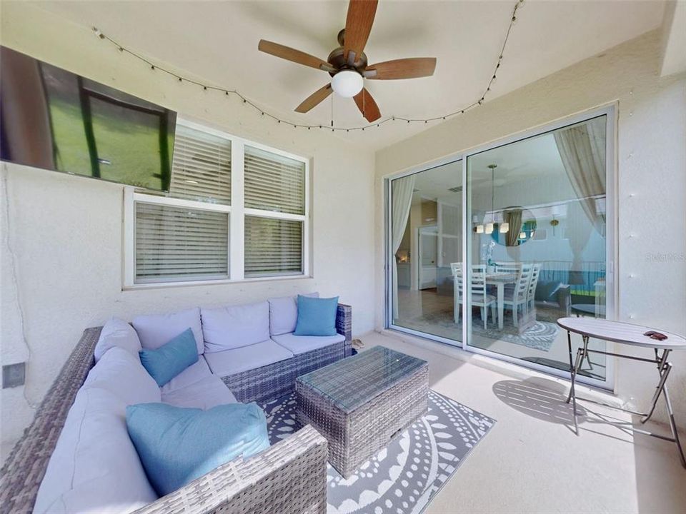 Activo con contrato: $384,900 (3 camas, 2 baños, 1722 Pies cuadrados)
