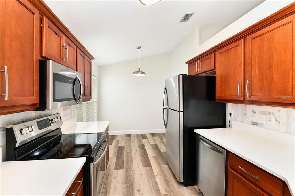 В аренду: $2,950 (3 спален, 2 ванн, 1363 Квадратных фут)