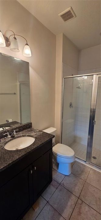 En Venta: $307,500 (4 camas, 3 baños, 2618 Pies cuadrados)