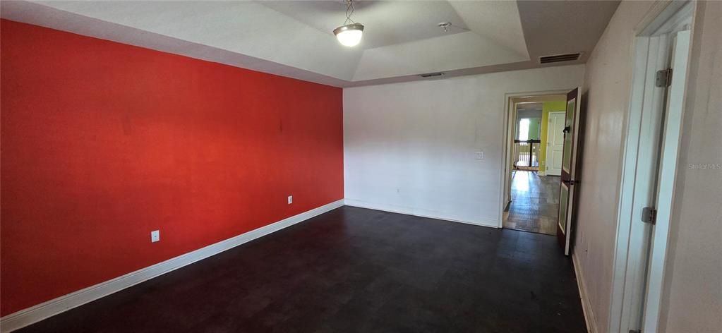 En Venta: $307,500 (4 camas, 3 baños, 2618 Pies cuadrados)