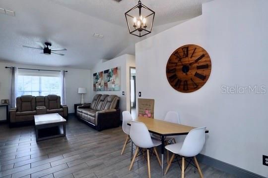На продажу: $425,000 (3 спален, 2 ванн, 1592 Квадратных фут)