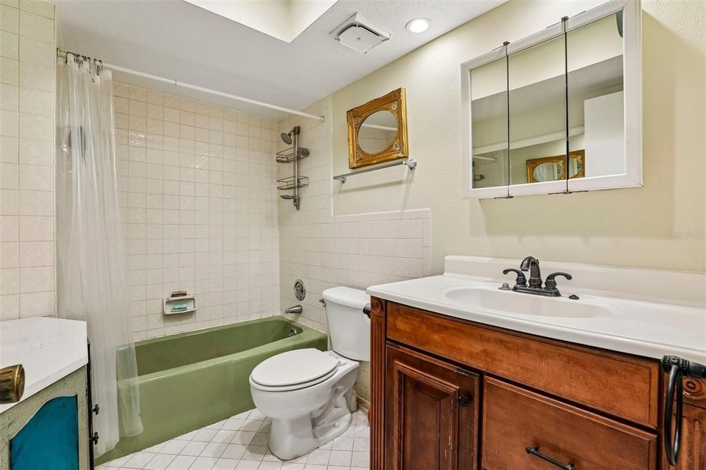 For Sale: $329,000 (3 beds, 2 baths, 1817 Square Feet)
