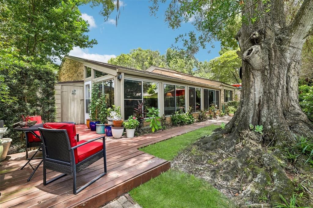 For Sale: $329,000 (3 beds, 2 baths, 1817 Square Feet)
