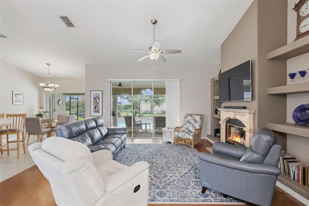 For Sale: $515,000 (3 beds, 2 baths, 2044 Square Feet)