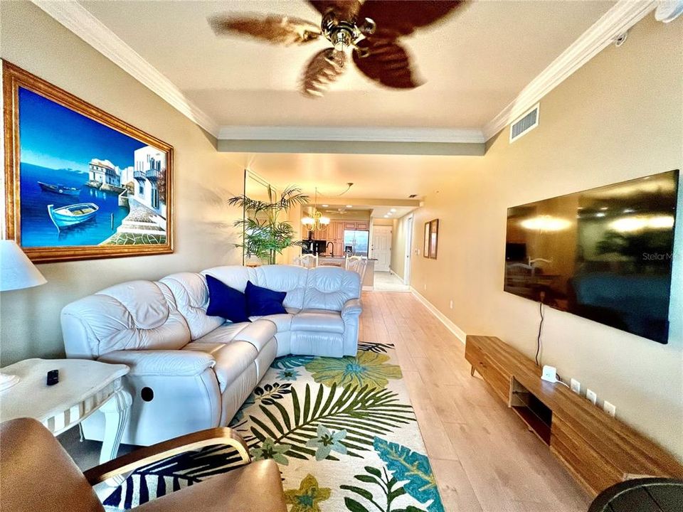В аренду: $4,600 (2 спален, 2 ванн, 1365 Квадратных фут)
