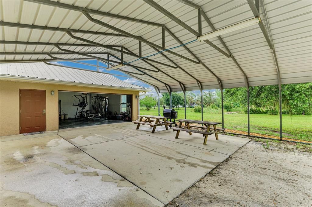 For Sale: $1,875,000 (4 beds, 2 baths, 2269 Square Feet)