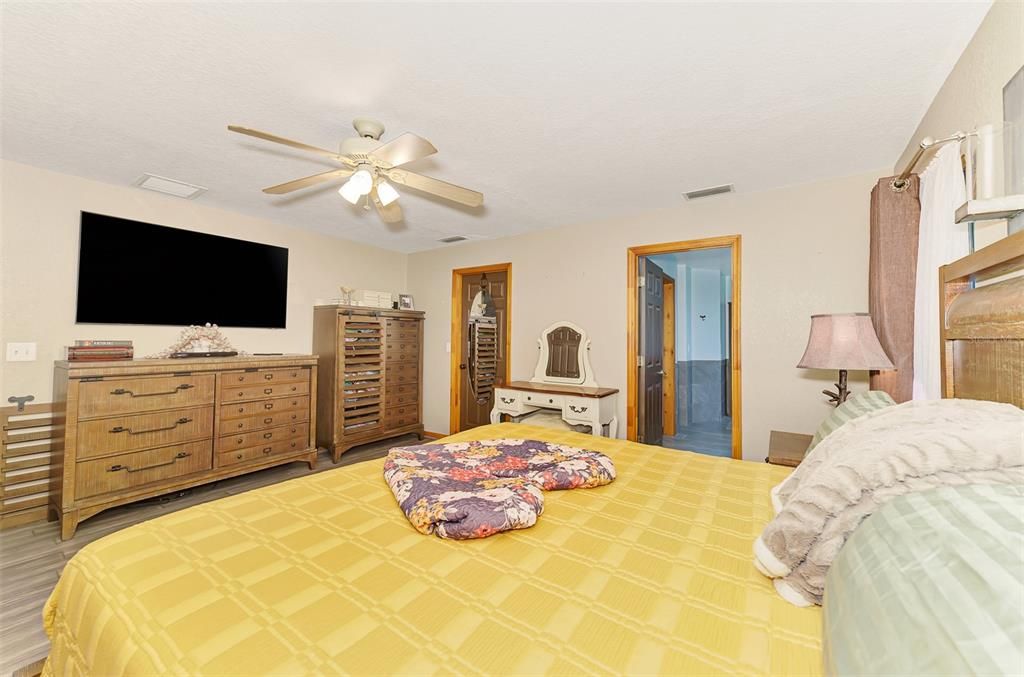 For Sale: $1,875,000 (4 beds, 2 baths, 2269 Square Feet)