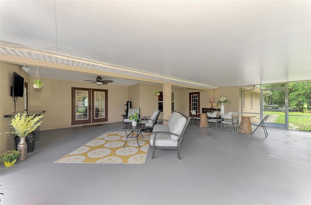 For Sale: $1,875,000 (4 beds, 2 baths, 2269 Square Feet)