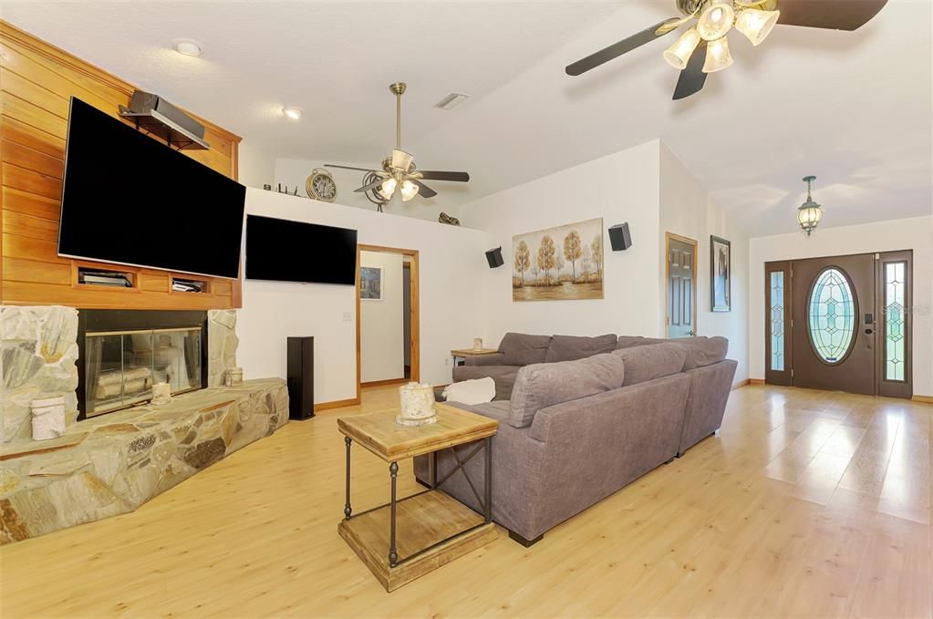For Sale: $1,875,000 (4 beds, 2 baths, 2269 Square Feet)