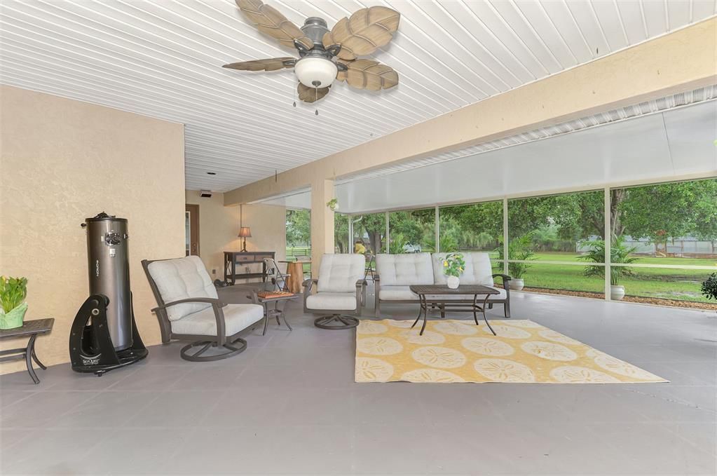 For Sale: $1,875,000 (4 beds, 2 baths, 2269 Square Feet)