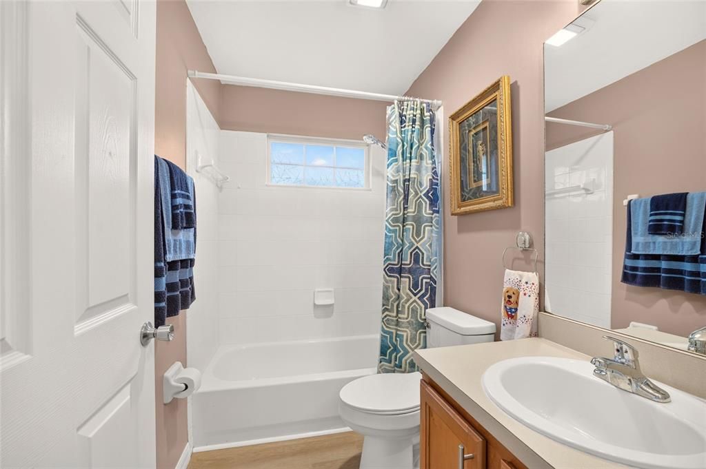 For Sale: $354,900 (3 beds, 2 baths, 1916 Square Feet)
