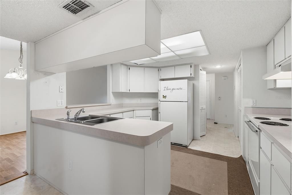 En Venta: $124,900 (2 camas, 2 baños, 1318 Pies cuadrados)