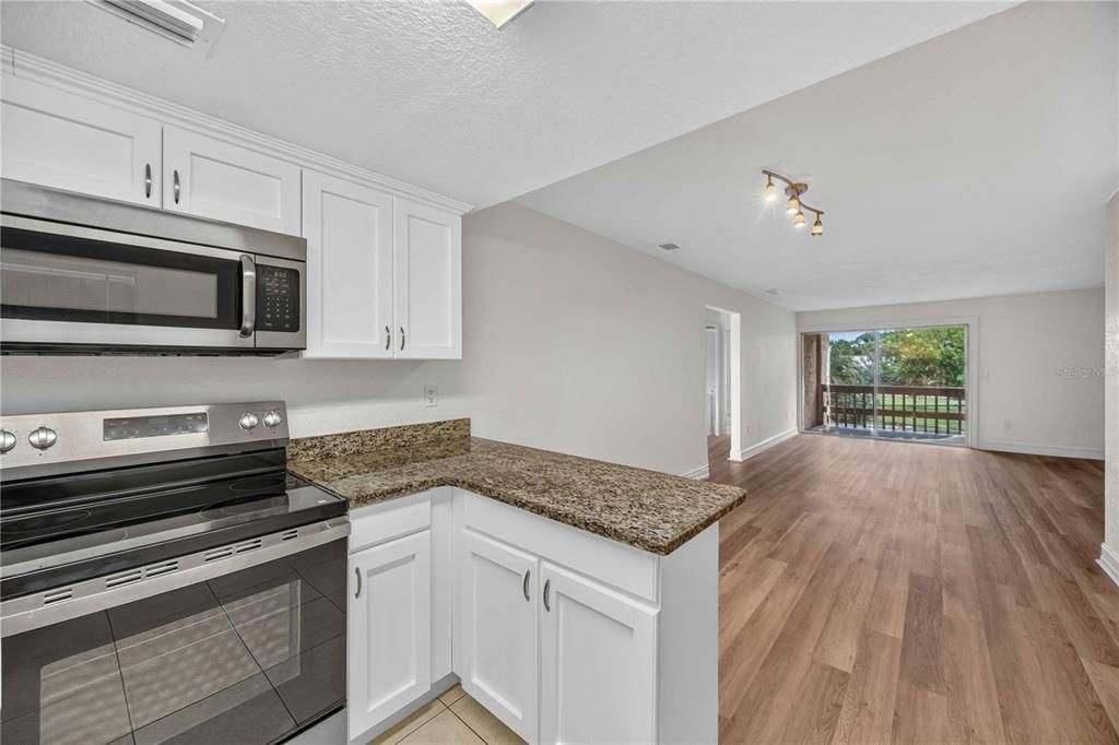 For Sale: $175,000 (2 beds, 2 baths, 1020 Square Feet)