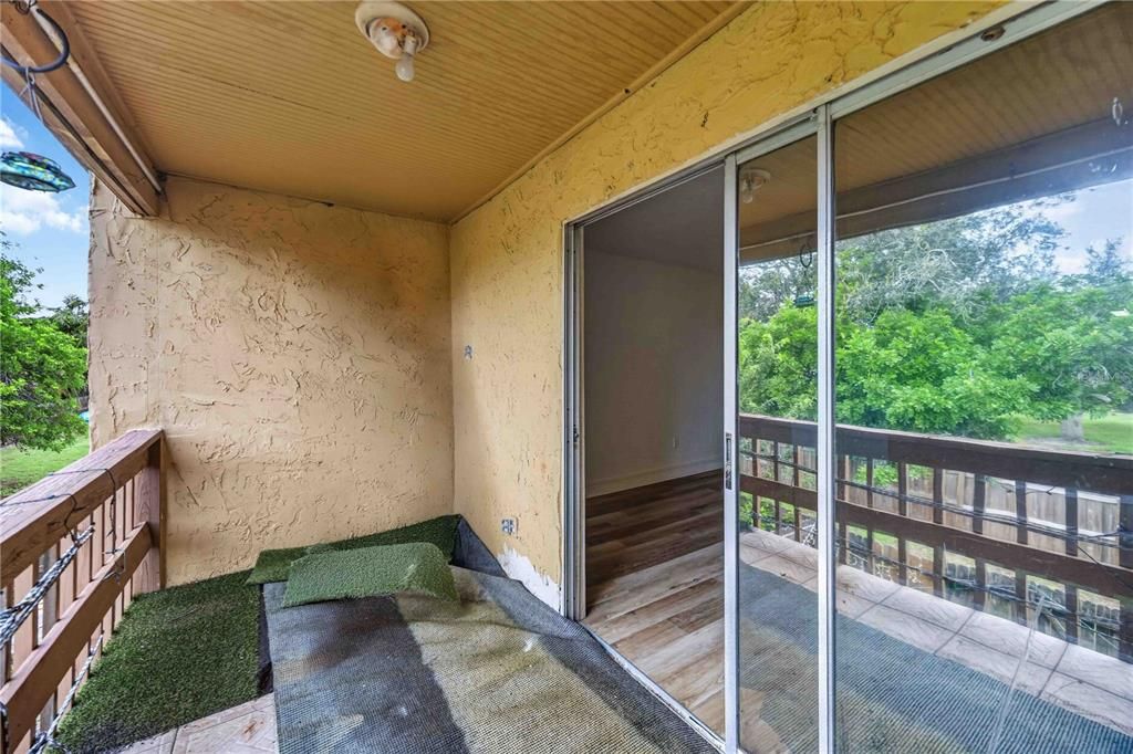 For Sale: $175,000 (2 beds, 2 baths, 1020 Square Feet)