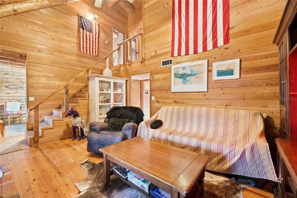 На продажу: $349,900 (3 спален, 1 ванн, 1695 Квадратных фут)