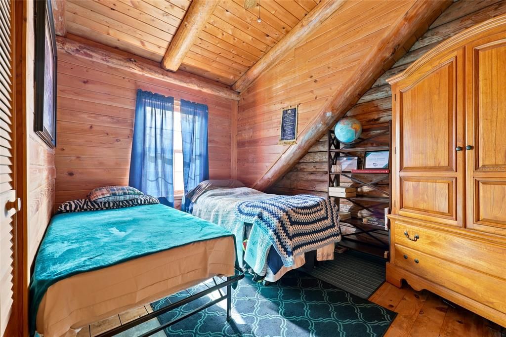 На продажу: $349,900 (3 спален, 1 ванн, 1695 Квадратных фут)