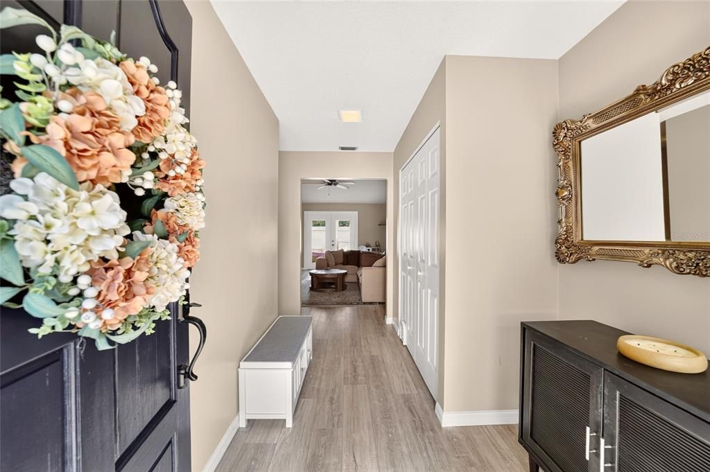 For Sale: $225,000 (2 beds, 2 baths, 1278 Square Feet)
