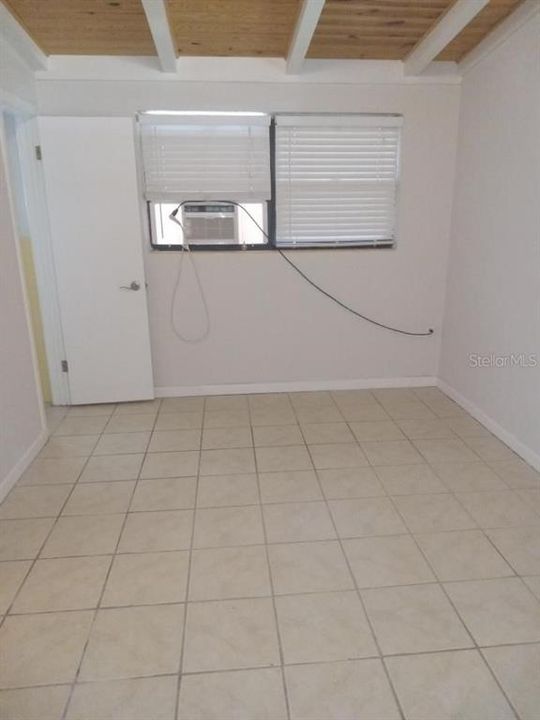 В аренду: $1,675 (1 спален, 1 ванн, 500 Квадратных фут)