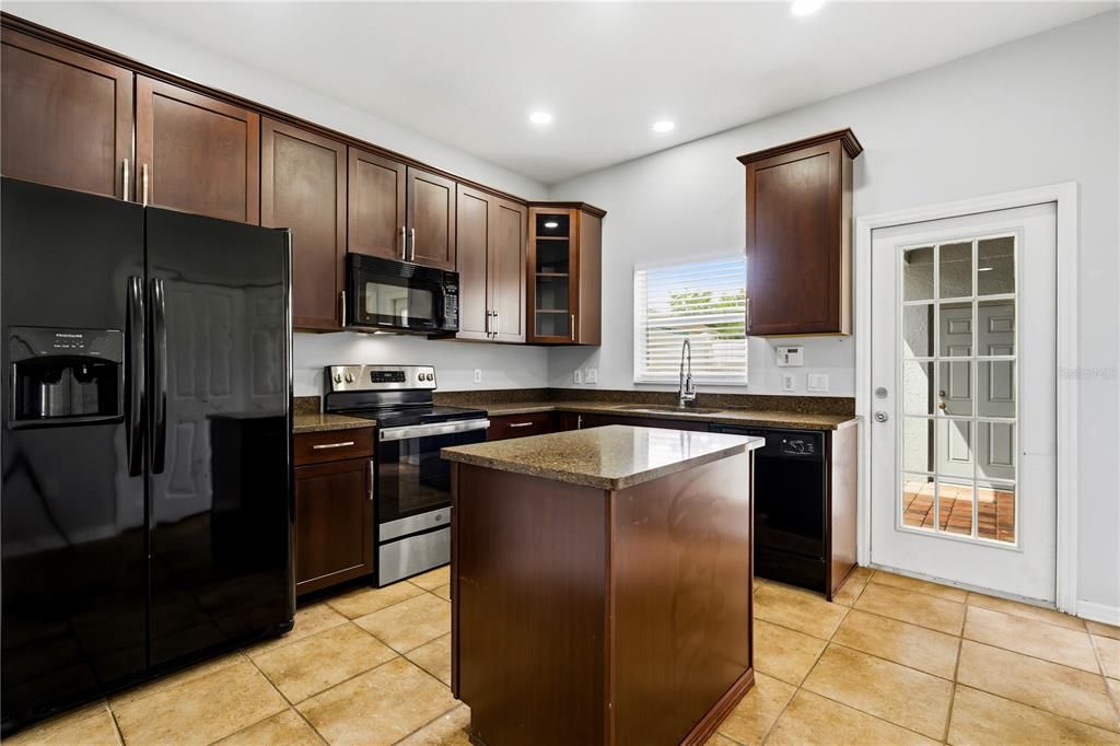 В аренду: $2,550 (3 спален, 2 ванн, 1632 Квадратных фут)