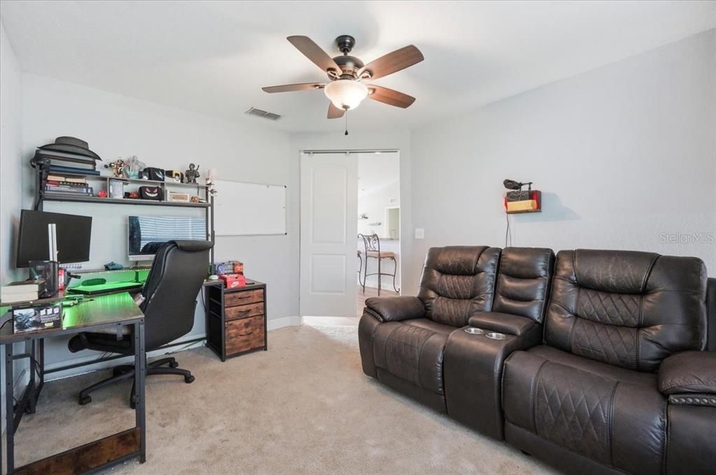 For Sale: $339,995 (3 beds, 2 baths, 1834 Square Feet)
