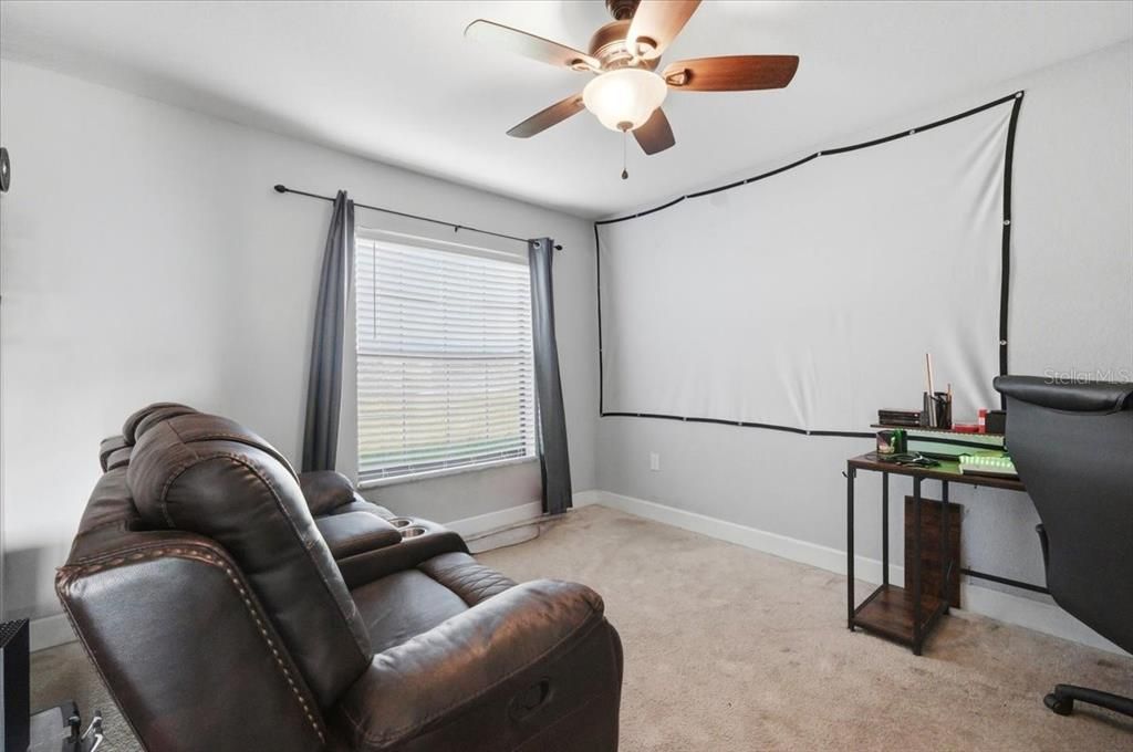 For Sale: $339,995 (3 beds, 2 baths, 1834 Square Feet)
