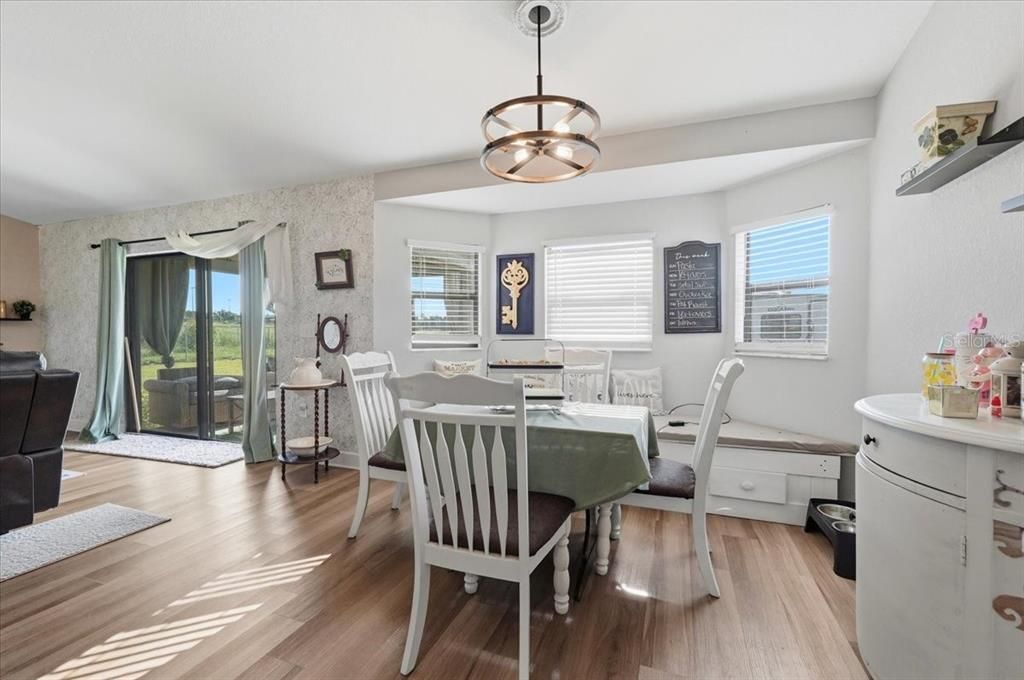 For Sale: $339,995 (3 beds, 2 baths, 1834 Square Feet)