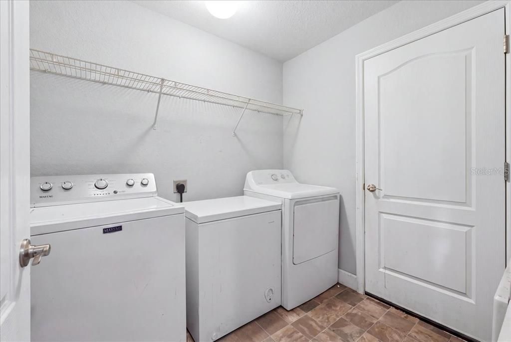 For Sale: $339,995 (3 beds, 2 baths, 1834 Square Feet)